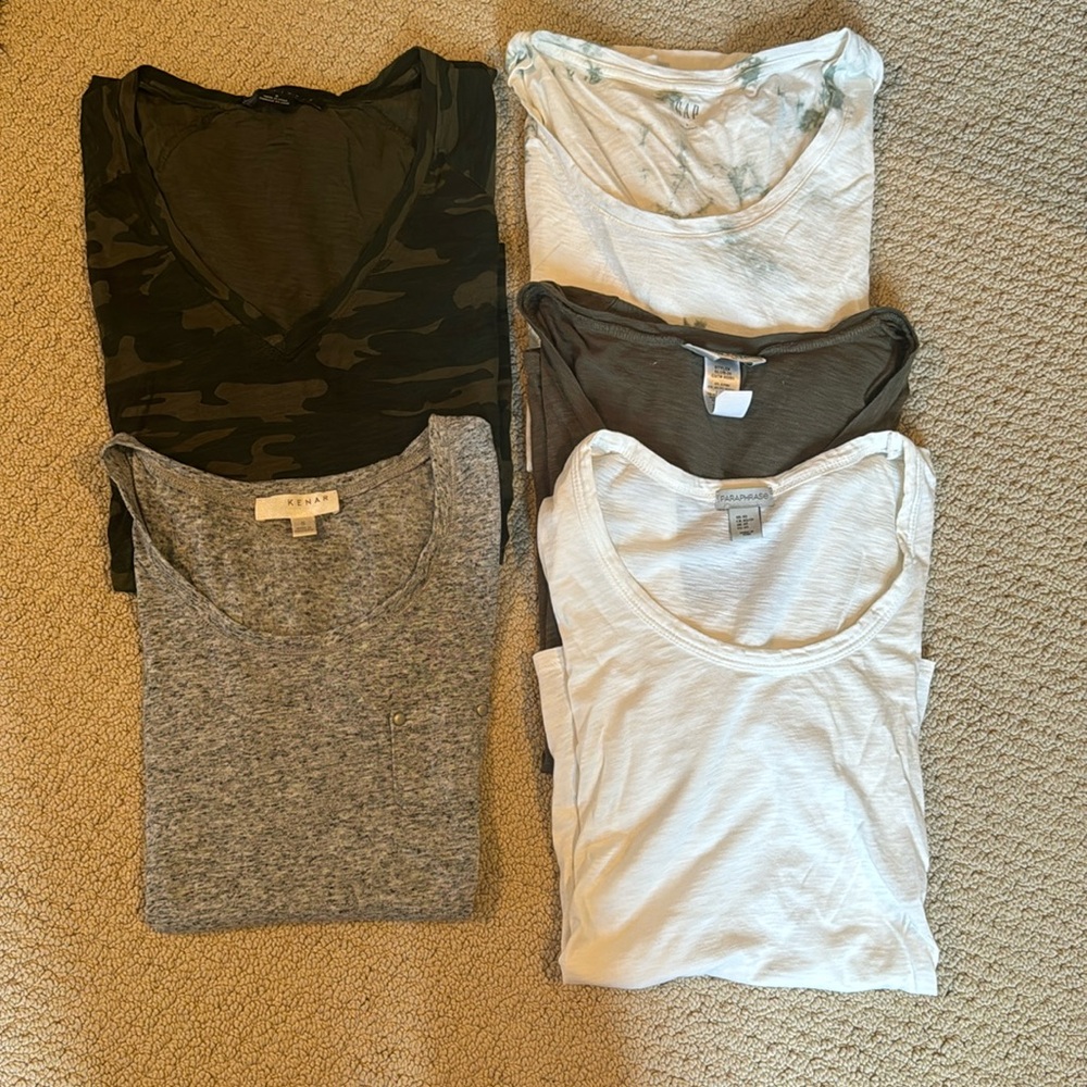 Bundle of 5 XS/S Loose fitting & Comfy tees! Gap, Sanctuary, hard tail etc!